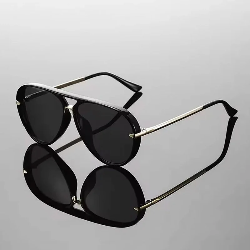 UV400 Retro Sunglasses - Image 2